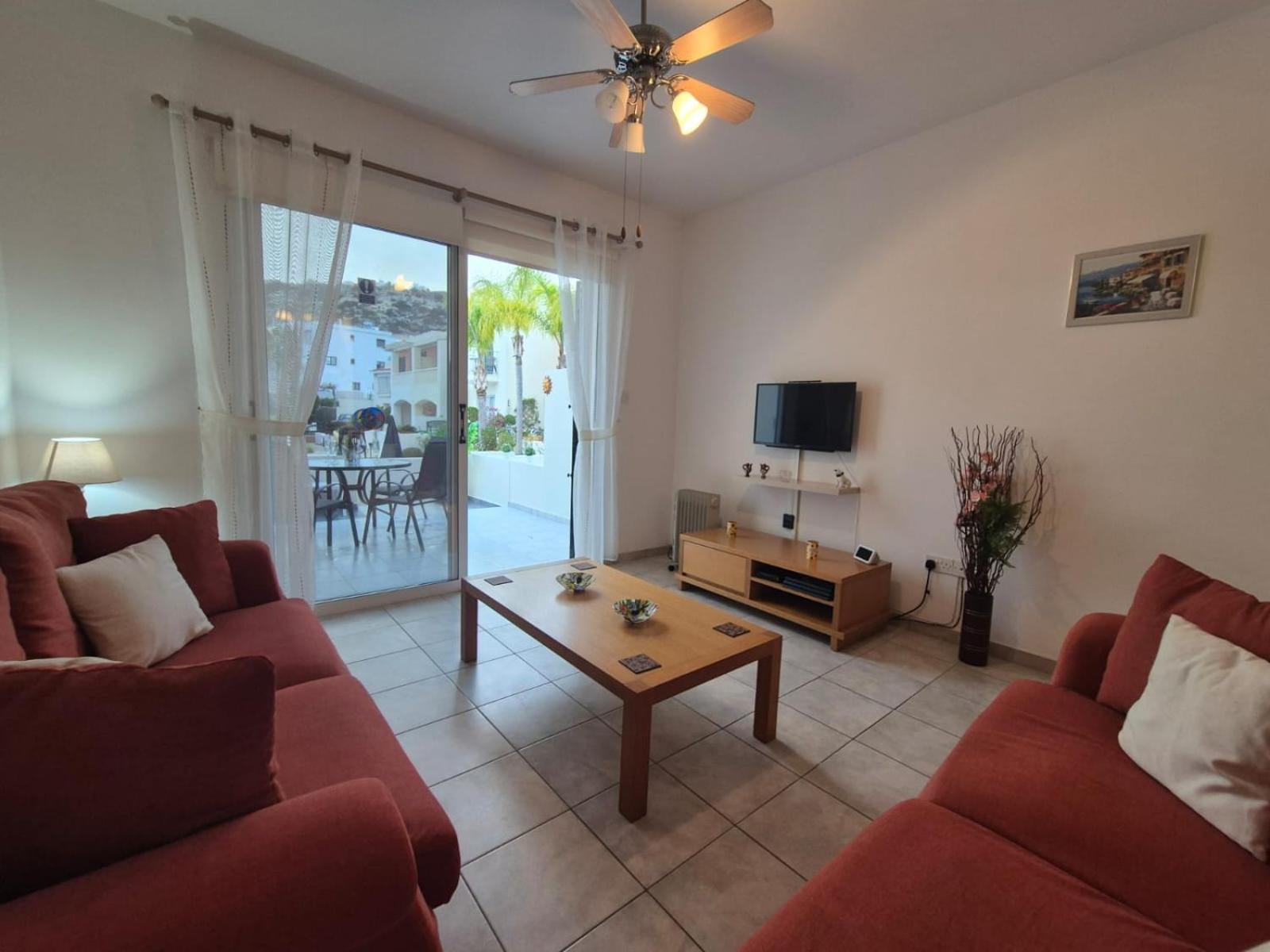 2 Bedroom Townhouse Lower Peyia Paphos Cyprus エクステリア 写真
