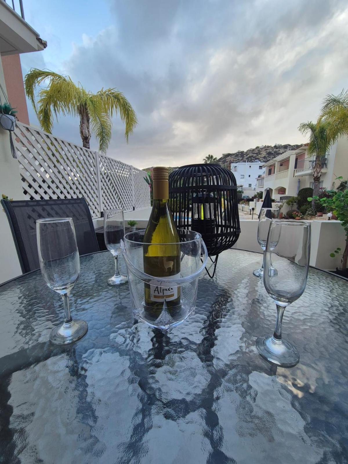 2 Bedroom Townhouse Lower Peyia Paphos Cyprus エクステリア 写真